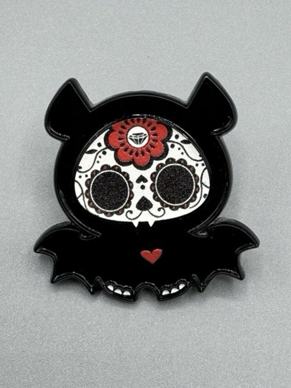 Skelanimals Day Of The Dead Blind Box Enamel Pin DIEGO Bat New Open Box